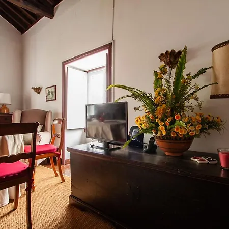 Semesterbostad Casa Senhora Necessidades Ponta Delgada