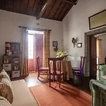 Casa Senhora Necessidades Holiday home *