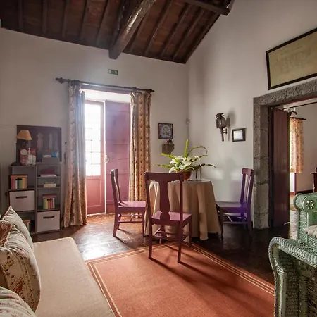 Casa Senhora Necessidades Сasa de vacaciones *